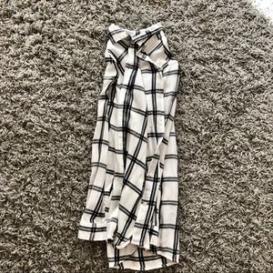 Sold 🖤 Black and White  plaid Flannel